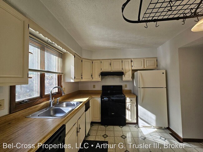 Building Photo - 2 br, 1.5 bath House - 201-A Morgan Drive