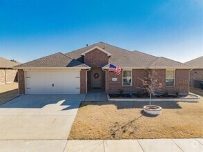 Building Photo - 308 Duke Ct