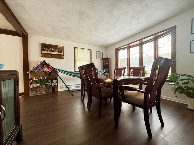 Foto del edificio - 1124 Foster Valley Rd