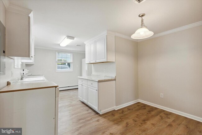 Foto del edificio - 717 Woodbrook Ln
