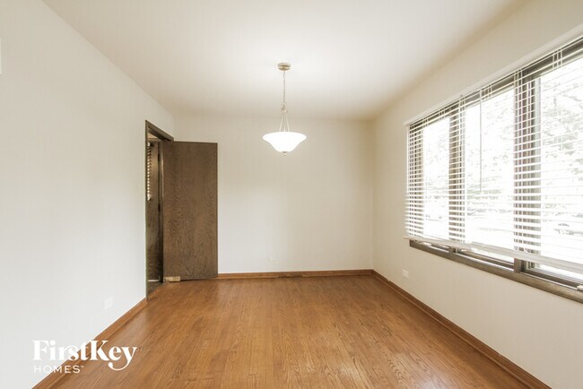 Foto del edificio - 2117 Hagen Ln