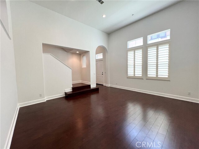 Primary Photo - 4452 Owens St