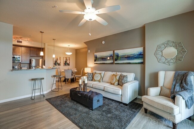 Building Photo - Lemon Bay Apartments