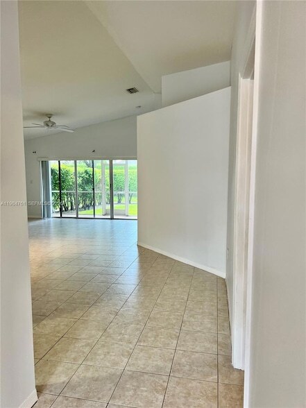 Foto del edificio - 11854 SW 8th St