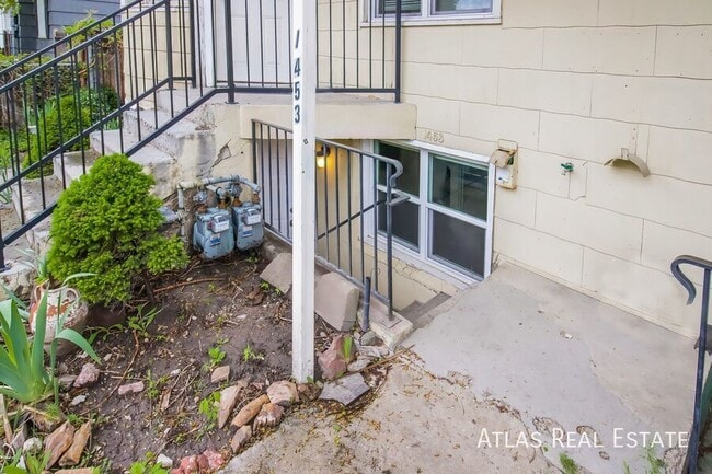 Photo - 1459 Roberta St Apartment