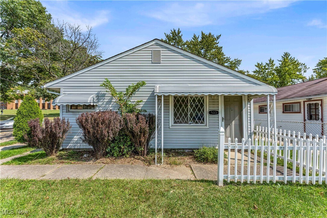 Foto principal - 533 Northfield Rd