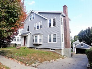 Building Photo - 117 Lewis Rd
