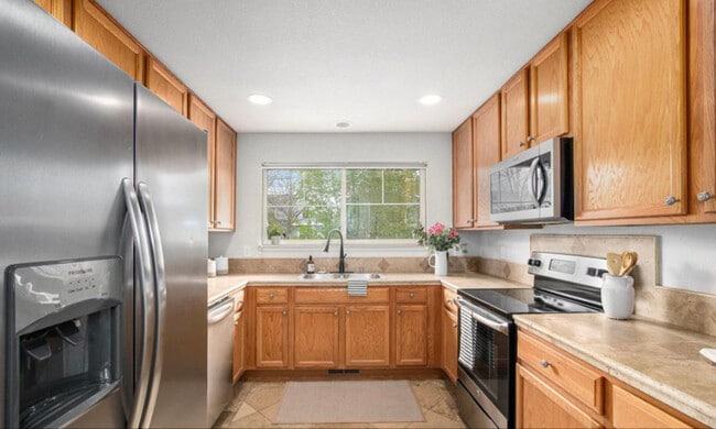 Building Photo - 5115 Corbett Dr