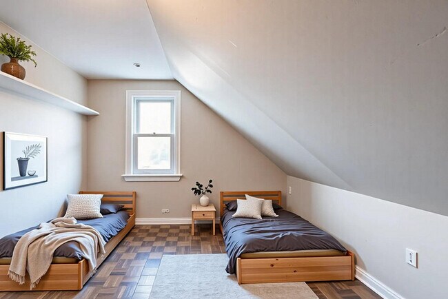 Building Photo - 3 Bedroom Home