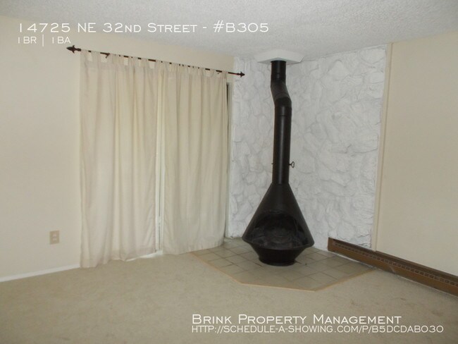 Building Photo - 14725 NE 32nd St