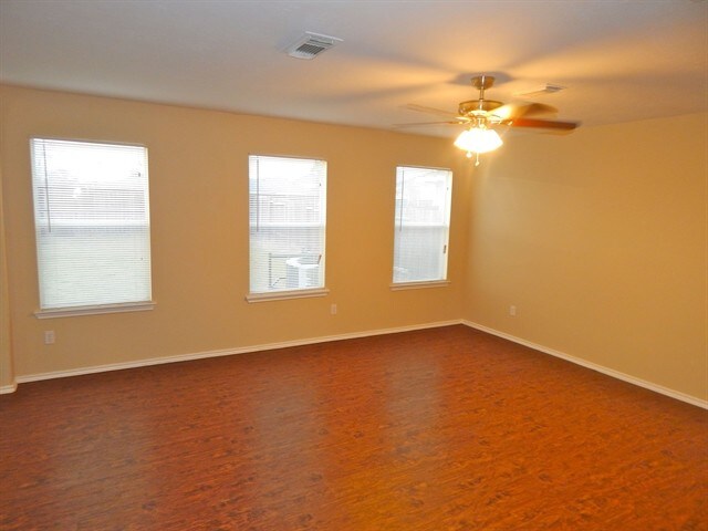 Building Photo - 15915 Regal Trace Lane