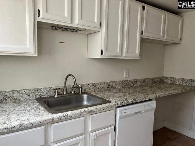 Foto del edificio - 612 S Beltline Blvd