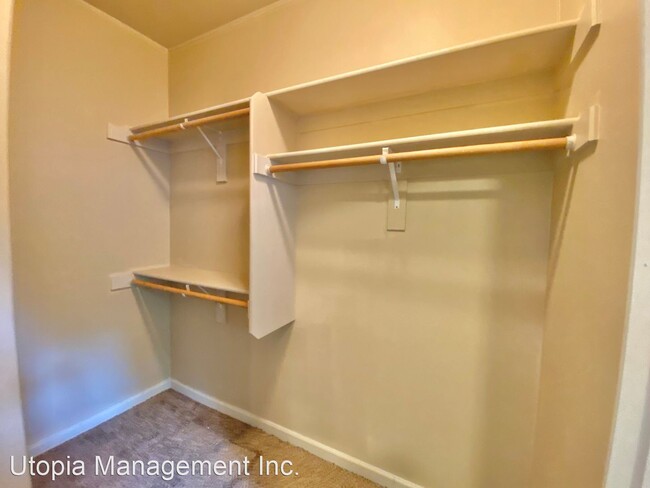 Building Photo - 1 br, 1 bath House - 37015 SE Dubarko Rd.