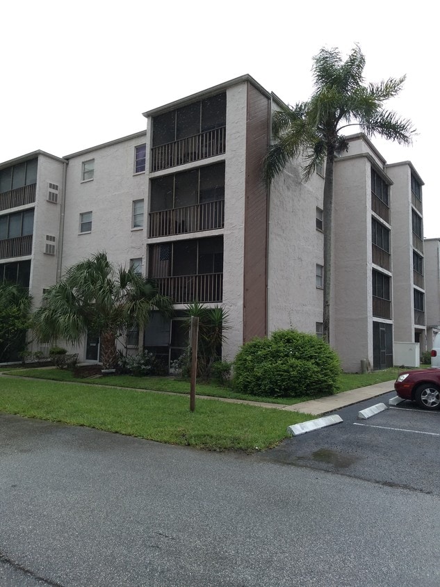 Royal Richey - 5541 Bay Blvd