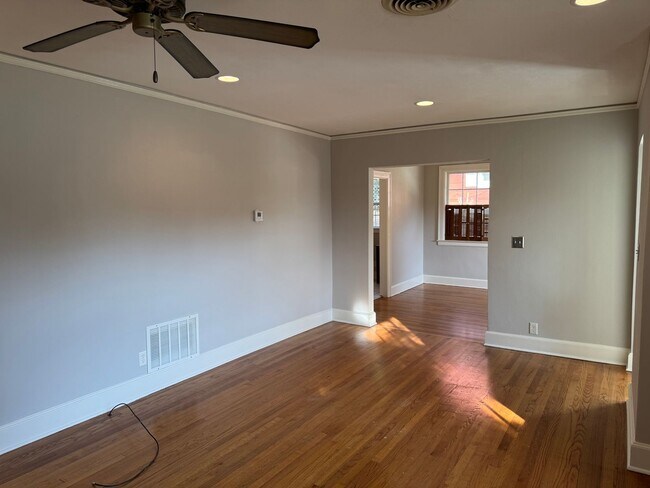 Foto del edificio - Adorable Home