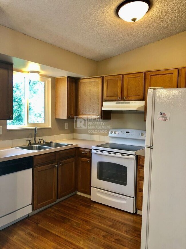 Foto del edificio - 1943 Dorset Dr