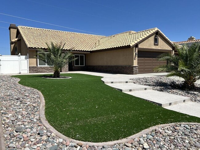 Foto del edificio - 12660 High Desert Rd