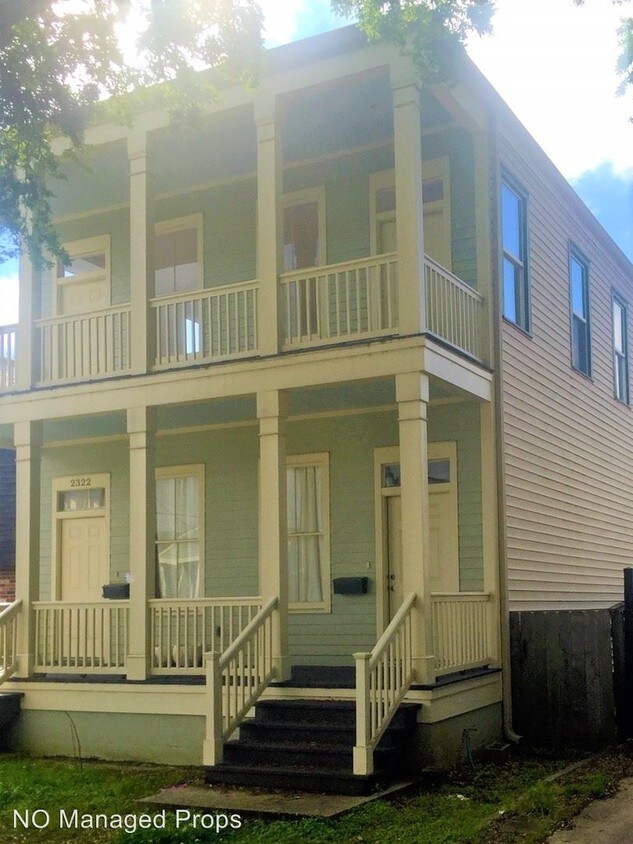Primary Photo - 2322-2324 Chippewa St