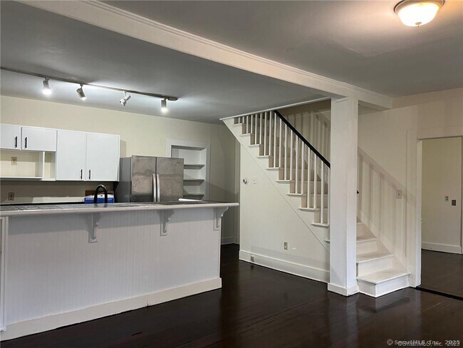 Foto del edificio - 85 Prospect Hill Rd