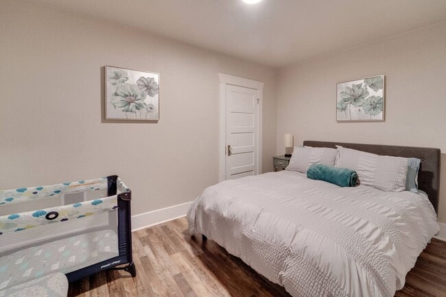 Building Photo - The Garland Suites (Furnished)