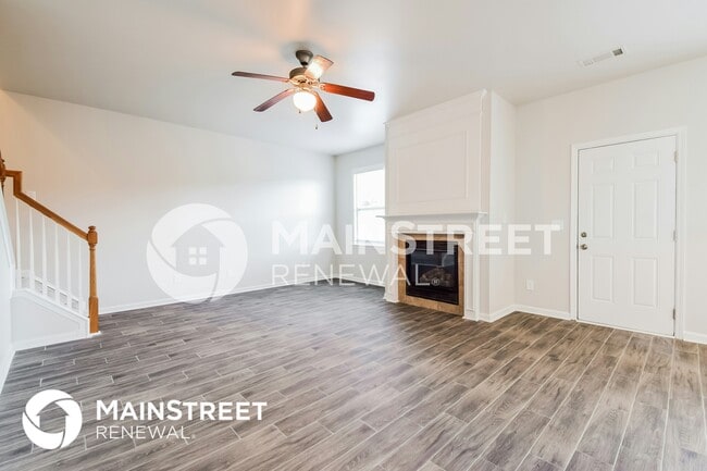 Building Photo - 8904 Crestview Cir
