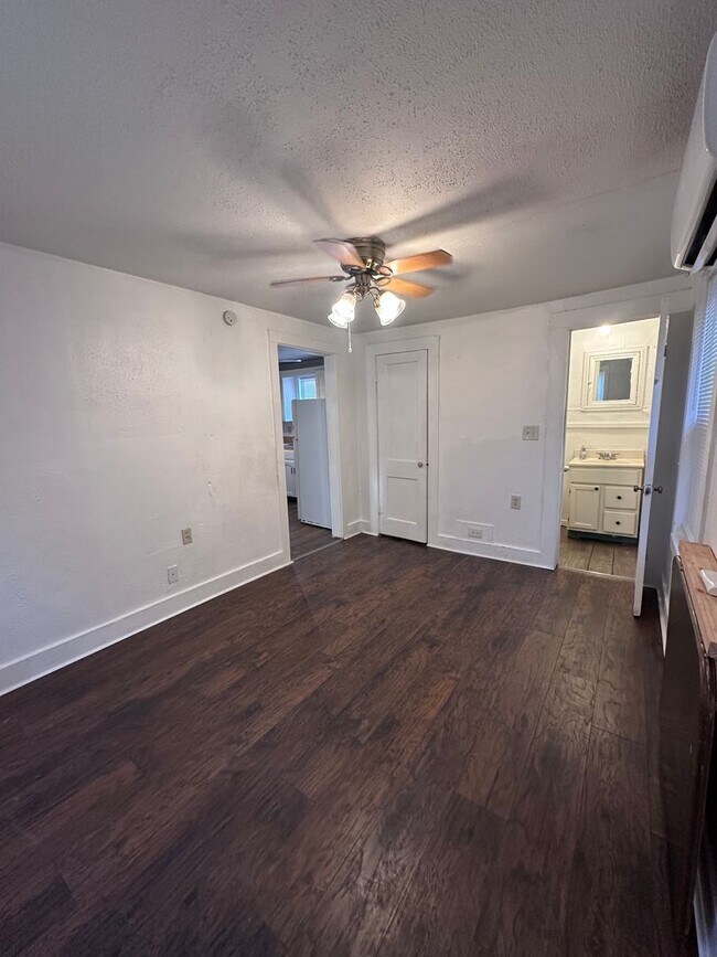 Foto del edificio - 1700 S Lincoln St