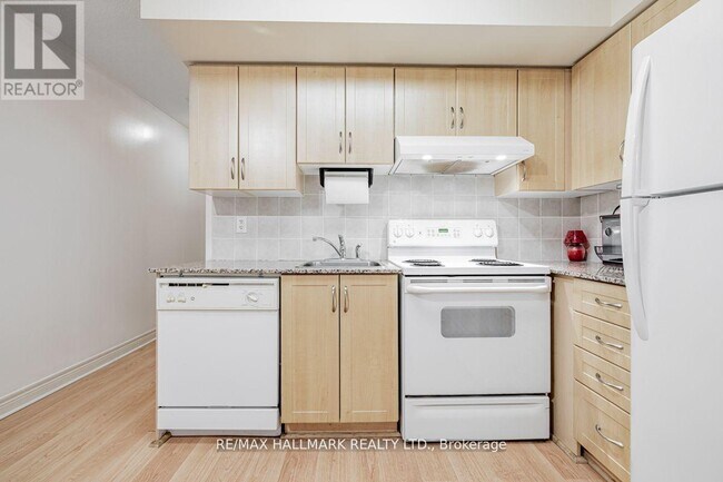 Building Photo - 50-750 Disera Dr