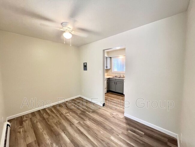 Building Photo - 907 Fontmore Rd