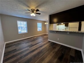 Building Photo - 1433 Ireland Dr
