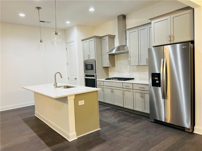 Foto del edificio - 4381 Encore Blvd