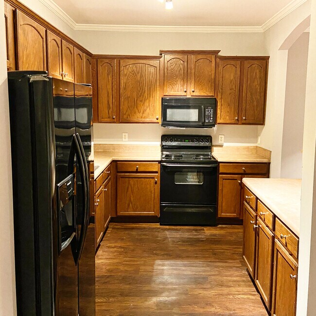 Building Photo - 7173 Fringe Flower Dr