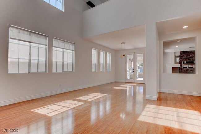 Building Photo - 10381 Walking View Ct