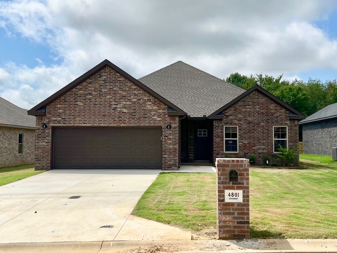 Primary Photo - FOR Rent – 3 Bedroom, 2 Bath!