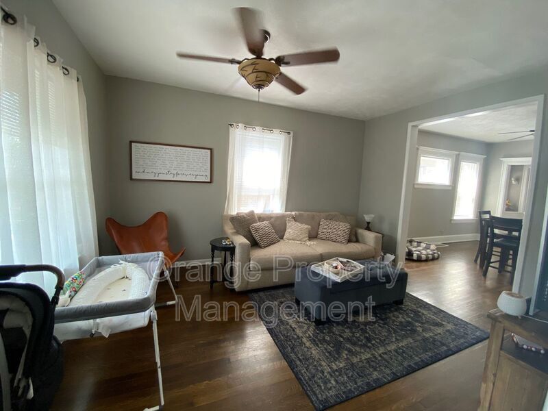 Primary Photo - 532 Park Ave