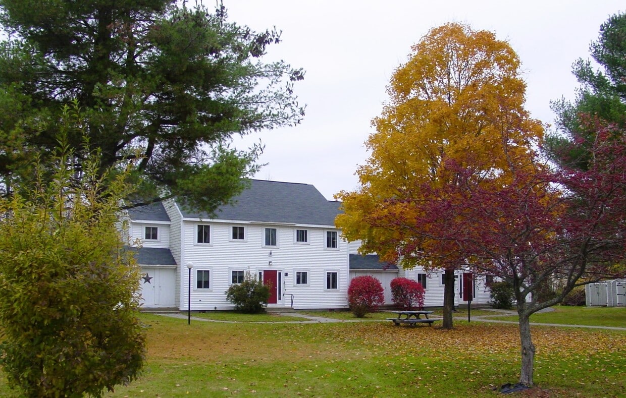 Primary Photo - Pepperell Meadows