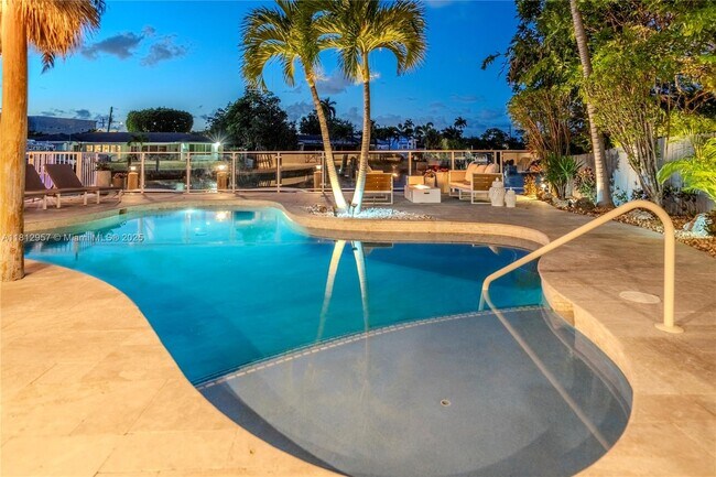 Foto del edificio - 2219 NE 17th Ct