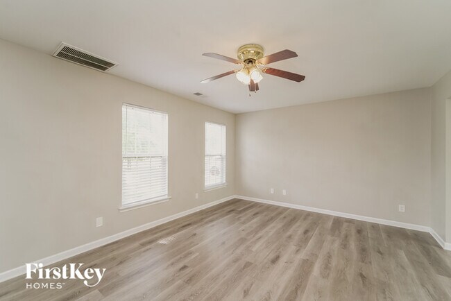Building Photo - 1322 Peach Park Ln