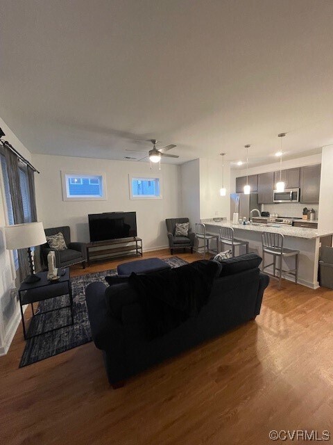 Foto del edificio - 206 W 14th St