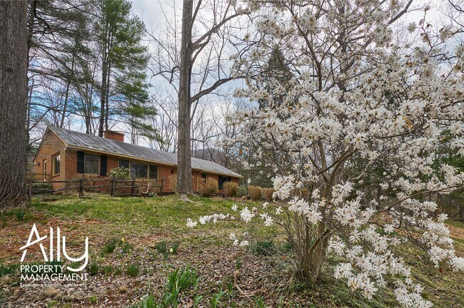 Building Photo - 3917 Hungrytown Rd