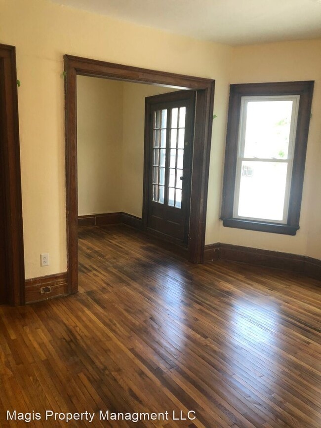 Building Photo - 3 br, 1 bath House - 1282 West Ave