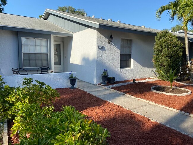 Foto del edificio - 7315 Parkside Villas Dr
