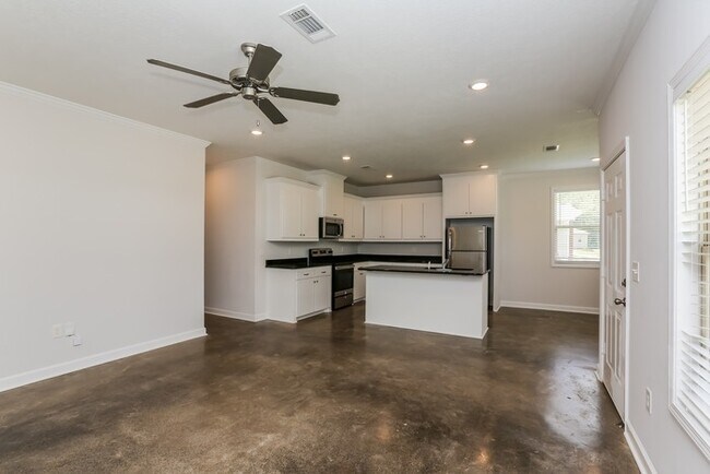 Building Photo - 137 Cedar Brook Drive
