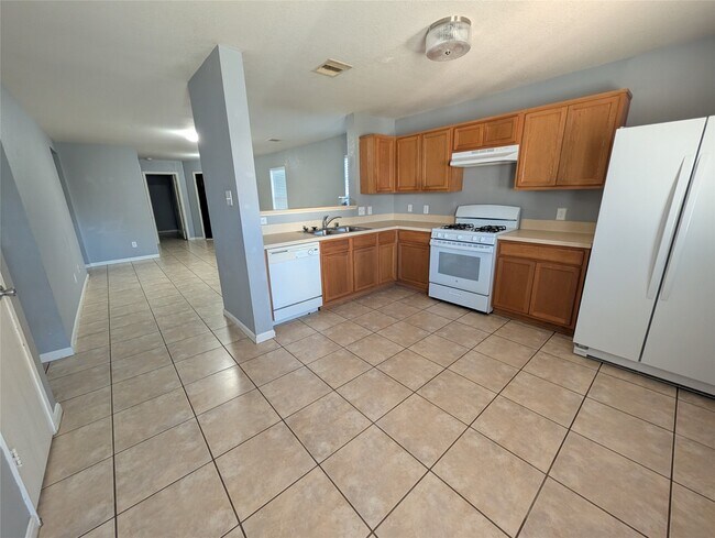 Foto del edificio - 8235 Wooded Terrace Ln