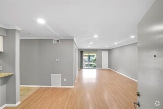 Building Photo - 3131 Cummins St