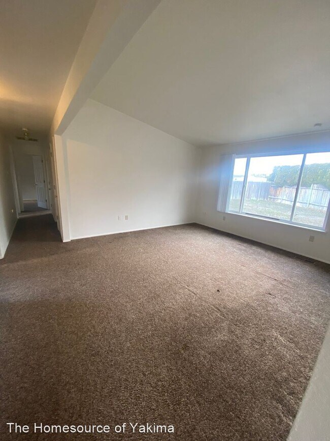 Building Photo - 3 br, 2 bath House - 1607 S 72nd Ave