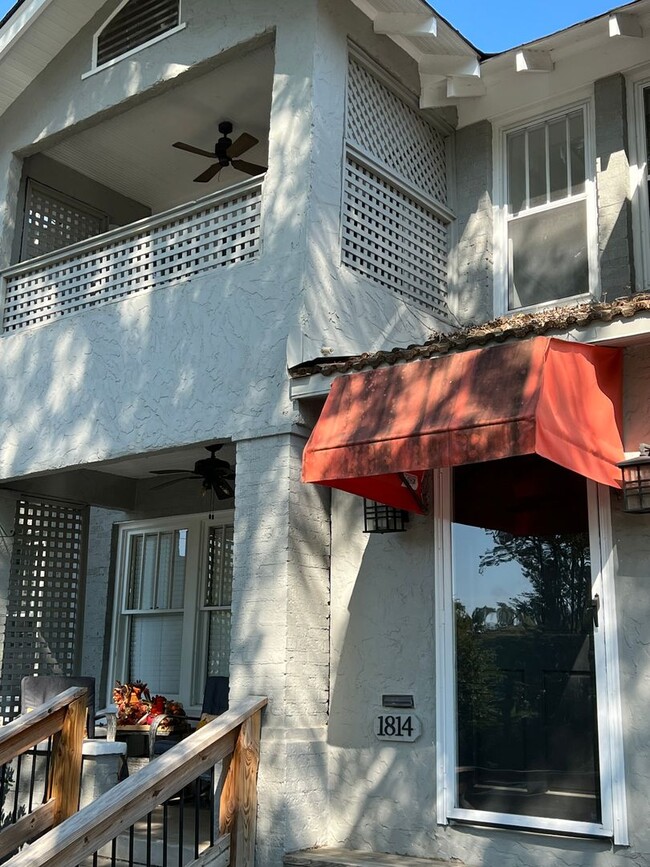 Foto del edificio - 1814 Kavanaugh Blvd