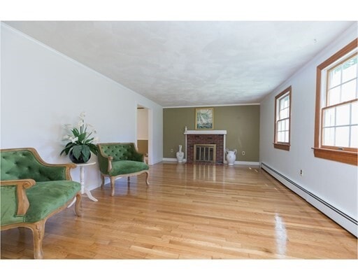 Building Photo - 24 Wildwood Rd