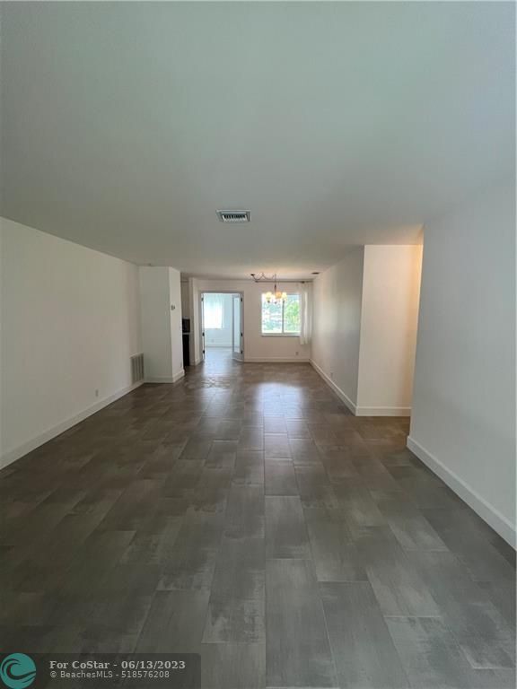 Building Photo - 4411 W Broward Blvd