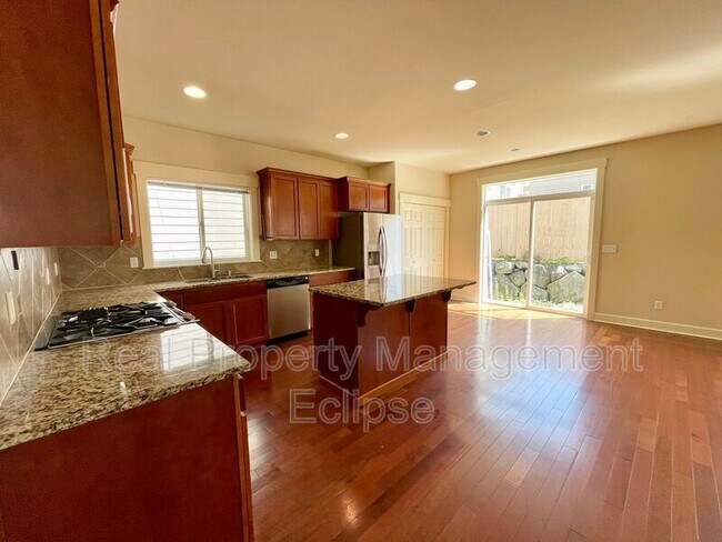 Foto del edificio - 22705 43rd Dr SE