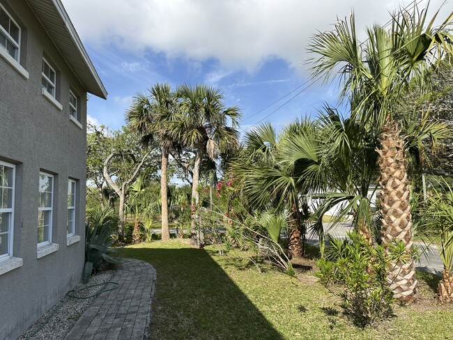 Building Photo - 1201 S Flagler Ave